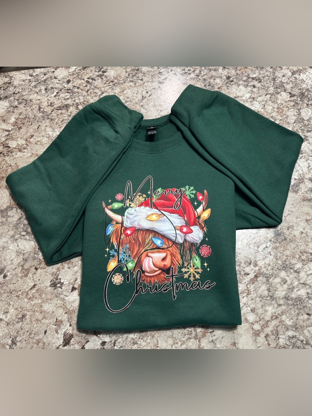 Merry Christmas highland crown Green Gildan Sweatshirt